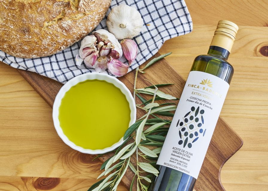 Aires De Jaén: Olive Oil Plantation Tour and Local Meal - Overview of the Tour