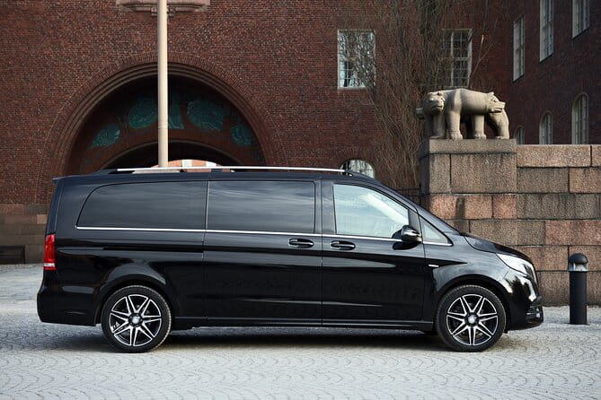Airport Limousine Transfer: Arlanda Airport to Stockholm City 1-7 Passengers - Who Would Love This Service?