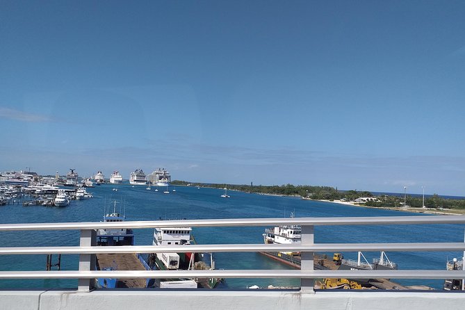 Airport to Atlantis Private Transportation Service and Paradise Island Hotels - Pickup and Drop-off