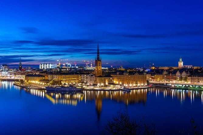 Airport Transfer: Airport ARN to Stockholm by Business Car - The Sum Up