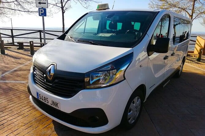 Airport Transfer! Center of Fukuoka to Fukuoka Airport (FUK) - Booking Information