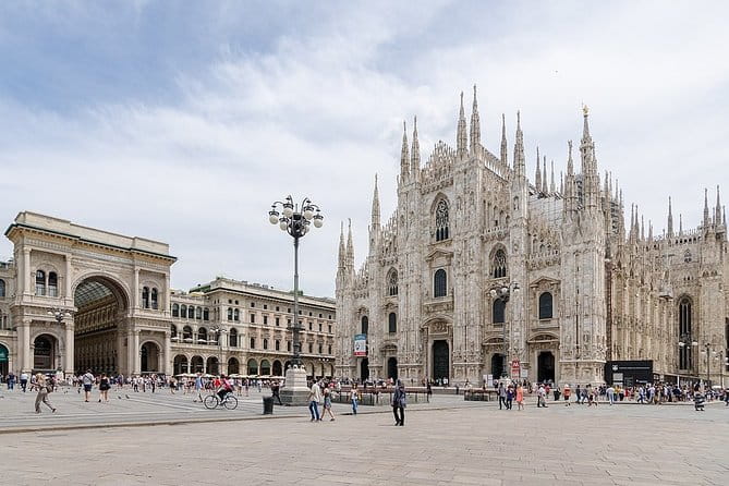 Airport Transfer: Malpensa Airport MXP to Milan by Luxury Van - Experience of the Driver and Vehicle Quality