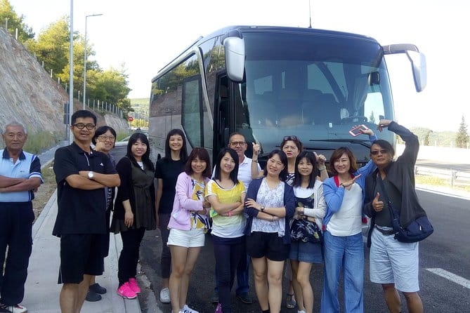 AIRPORT TRANSFER to/from hotel (up 14 in a luxurious Minibus ) - Key points / Takeaways