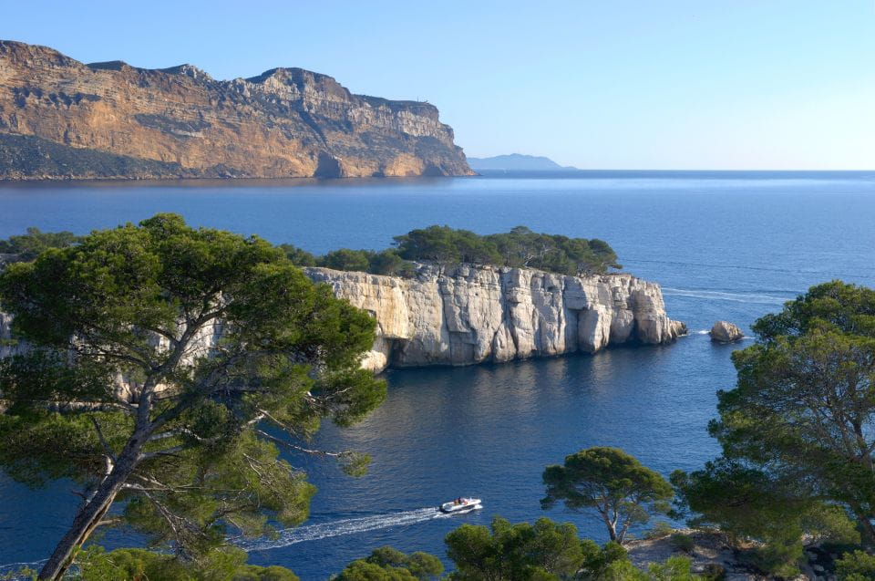 Aix-en-Provence: Cassis Boat Ride and Wine Tasting Day Tour - Frequently Asked Questions