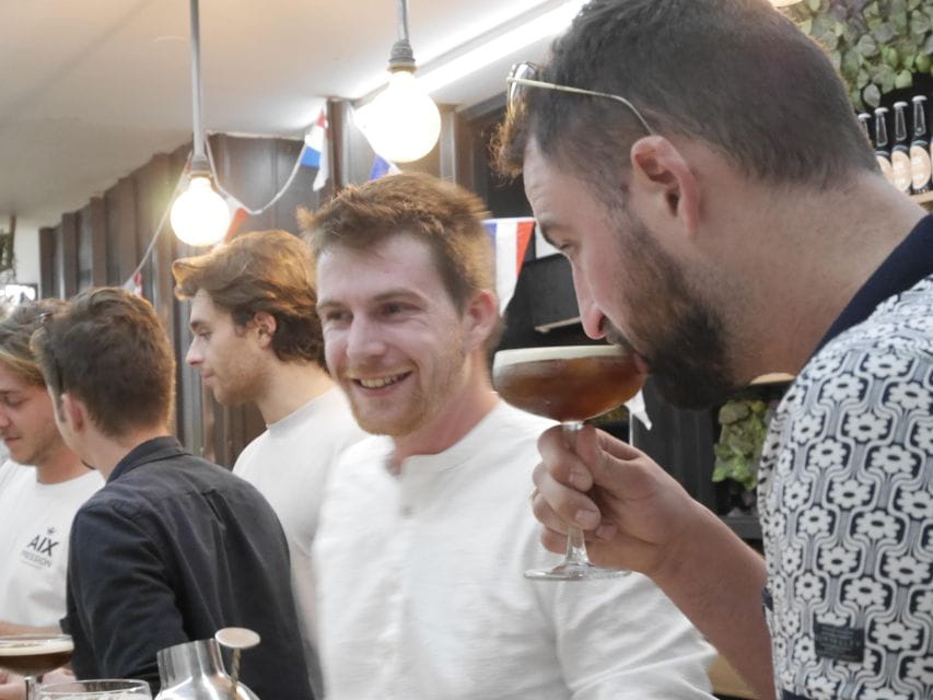 Aix En Provence: Cocktail Workshop in a Producer Bar - Booking