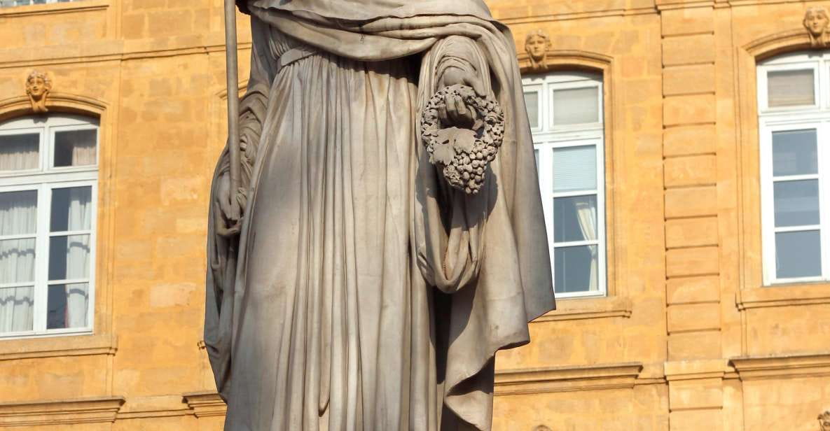 Aix-en-Provence: The Jewels (Spanish Tour) - Heritage, History, and Lifestyle