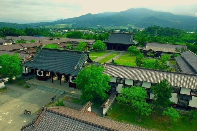 Aizu Half-Day Private Trip With Government-Licensed Guide - Accessibility and Inclusions