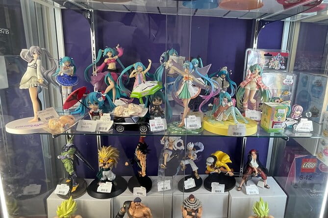 Akihabara - Discover the Otaku Culture & Experience the Maid Cafe - Taking in the Maid Cafe Experience