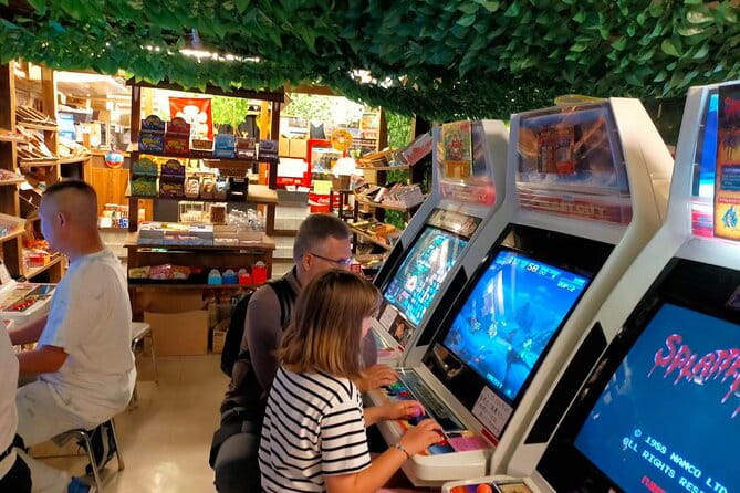 Akihabara Electric Town Adventure in Tokyo With Lunch - Indulging in Lunch Options