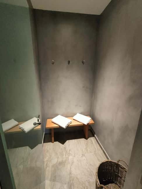 Akrotiri: Aromatherapy Couples Massage - Discovering Zen Spa in Akrotiri: Why It Stands Out