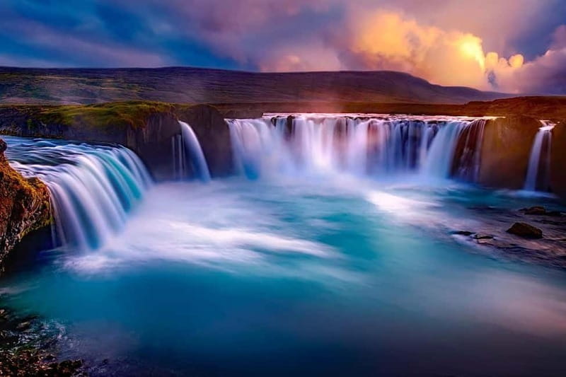 Akureyri Port: Godafoss Waterfall Classic Tour & Viewpoint - Exploring the Details of the Tour