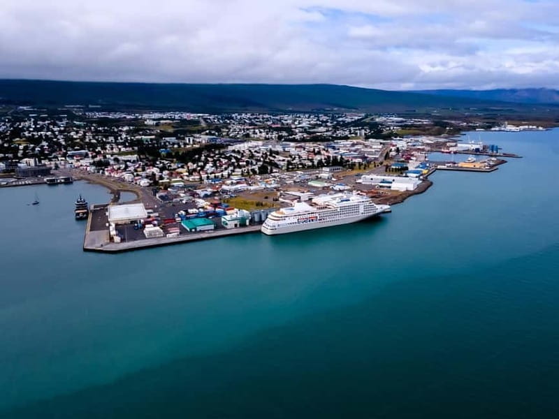 Akureyri: Super Jeep Tour with Icelandic Snacks - Who Would Love This Tour?