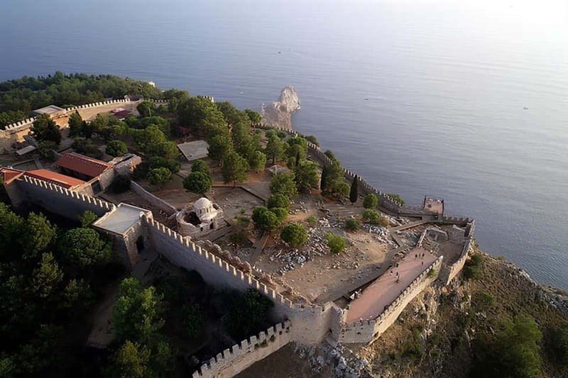 Alanya: Castle Sunset Tour, Damlatas Cave&Cable Car Options - Who Should Consider This Tour?