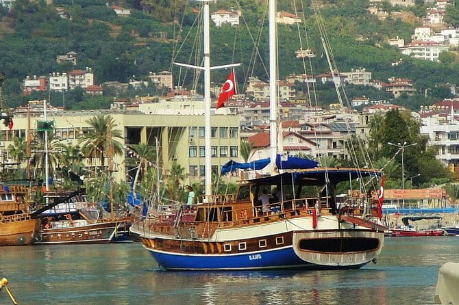 Alanya City Tour, Boat Trip & Cable Car with Transfer from Side - Who is this tour best suited for?