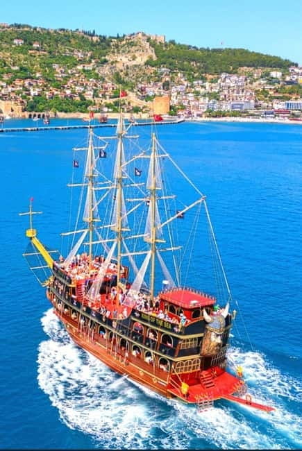Alanya: Deluxe Boat Tour with Soft Drinks Lunch & Foam Party - The Pirate Ship and Crew: Setting Sail with Style