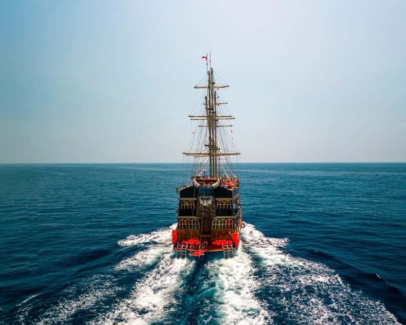 Alanya: Deluxe Boat Tour with Soft Drinks Lunch & Foam Party - The Foam Party and Entertainment