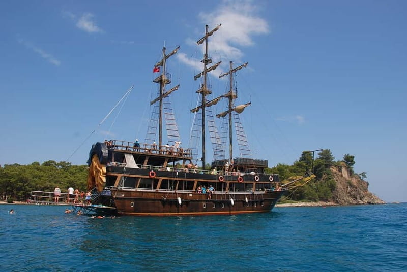 Alanya: Luxury Pirate Boat Trip w/Meal, Drinks and Pickup - The Allure of the Pirate-Style Boat