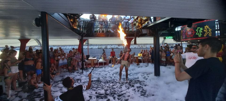 Alanya Night Safari & Scenic Boat Trip With Riverside Dinner - Key Points