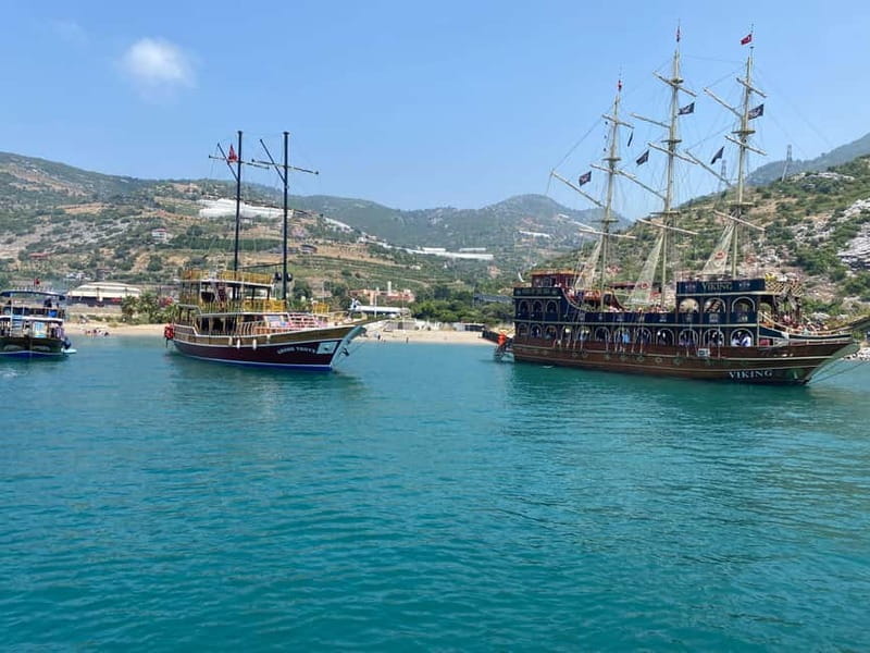 Alanya: Pirate Boat with Pickup, Lunch, & Unlimited Drinks - Entertainment, Food, and the Foam Party