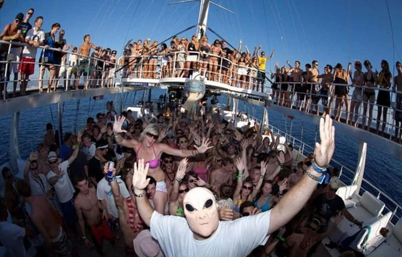 Alanya Sunset Pirate Boat: Music & Foam Party - FAQ