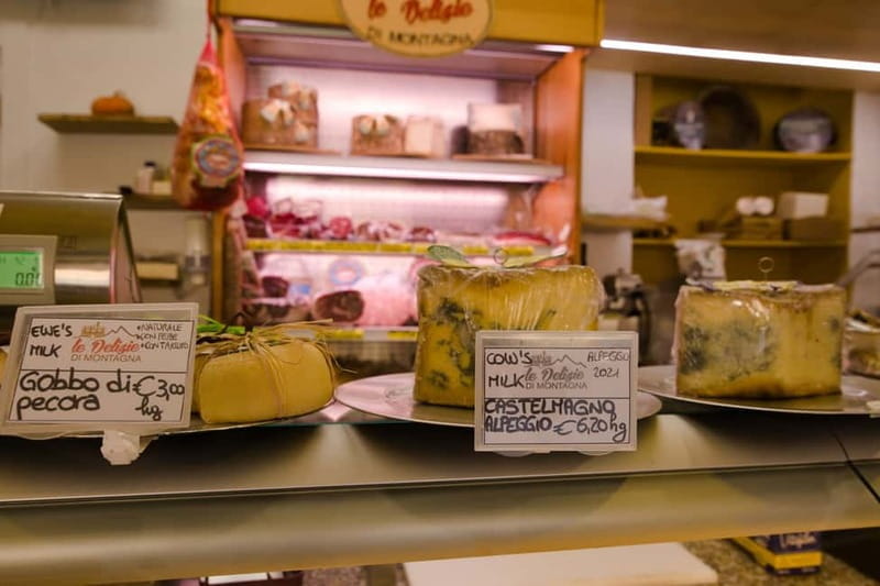 Alba: History Walking Tour and Food Tasting with a Local - Key points / Takeaways