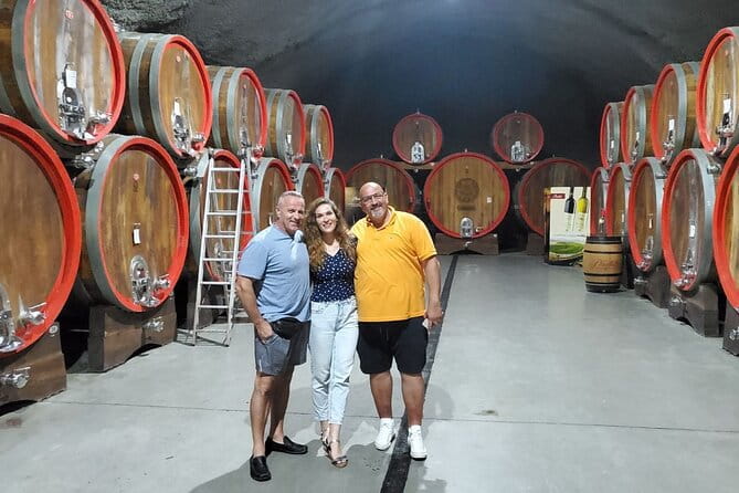 ALBANIA tour - Rozafa, Skadar lake, Niagara waterfalls, Shkodra - FAQs