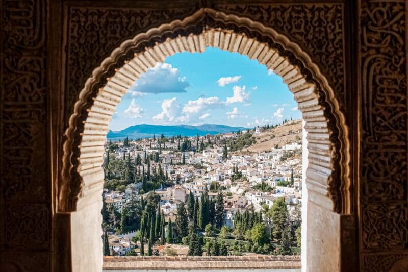 Albayzín: Granada's Albayzín Tour with Food Tasting - Savoring Arab Culture with Food and Tea