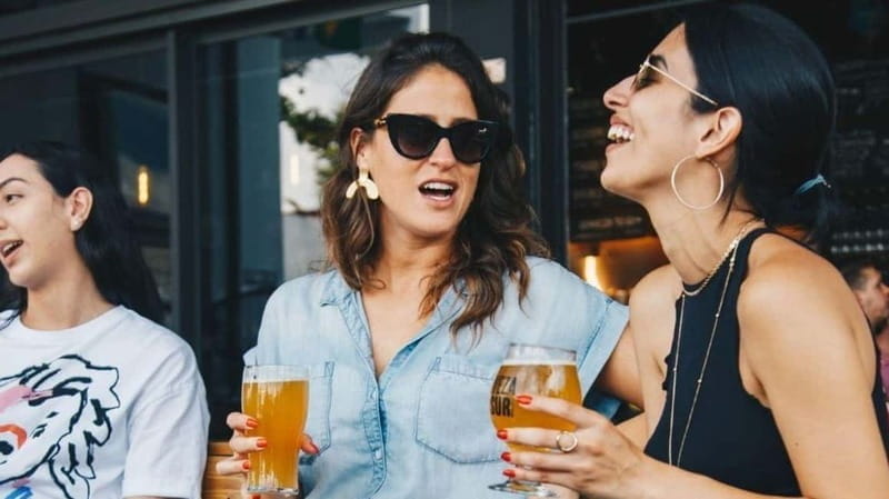 Albufeira: 5 Bars and 1 Nightclub Pub Crawl with Free Shots - The Itinerary in Detail: What Makes Each Spot Special