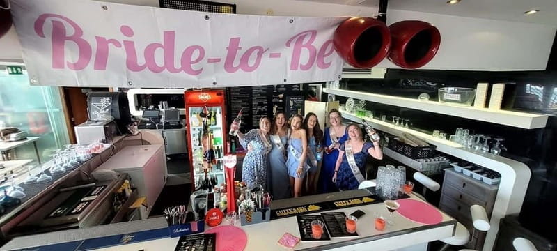 Albufeira: Cocktail Making Class at The Waterfront - Who Will Love This Experience?