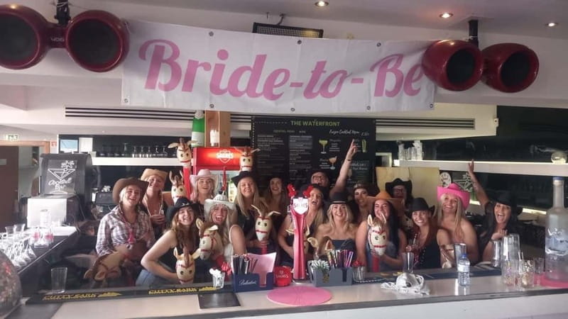 Albufeira: Cocktail Making Class at The Waterfront - Who It’s Best For