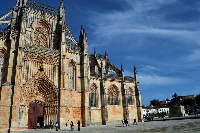 Alcobaça and Batalha Monasteries: Private Tour - Price and Value Analysis