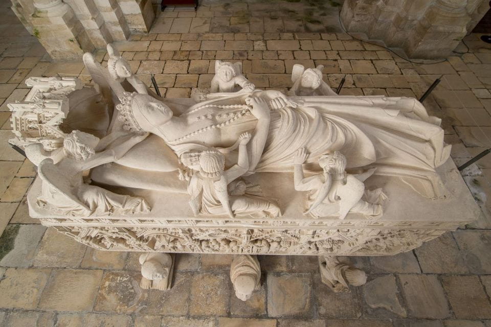 Alcobaça Monastery: Private Guided Tour - Significance of Alcobaça