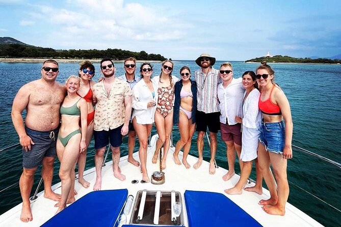 Alcudia Boat Trip With Drinks, Tapas, SUP & Snorkel - Accessibility and Suitability