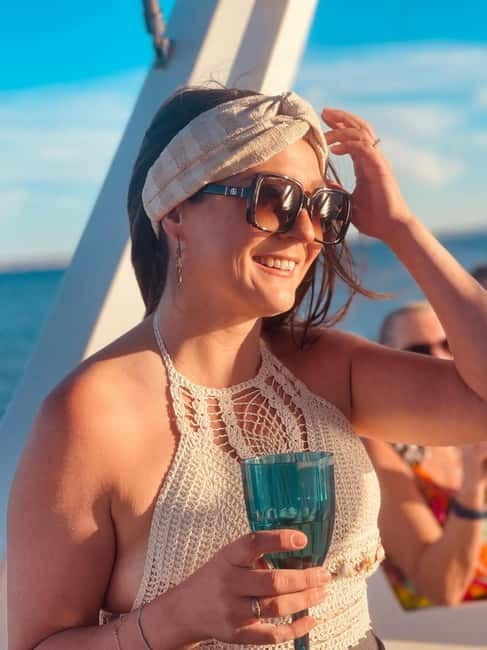 Alcudia Sunset Boat Trip : Music & Drinks with MIKE ROGERS - Who Is This Experience Best For?