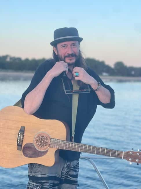 Alcudia Sunset Boat Trip : Music & Drinks with MIKE ROGERS - The Sum Up: Who Will Love This Cruise?