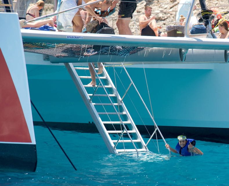 Alcudia: Sunset Catamaran Tour With Dinner and Snorkeling - What to Bring
