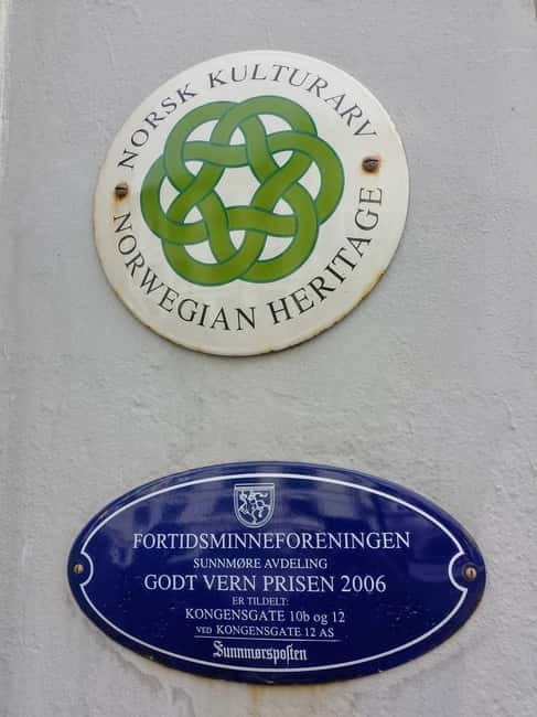 Ålesund: Art Nouveau Walking Tour - The Architectural Gems and Coastal Highlights