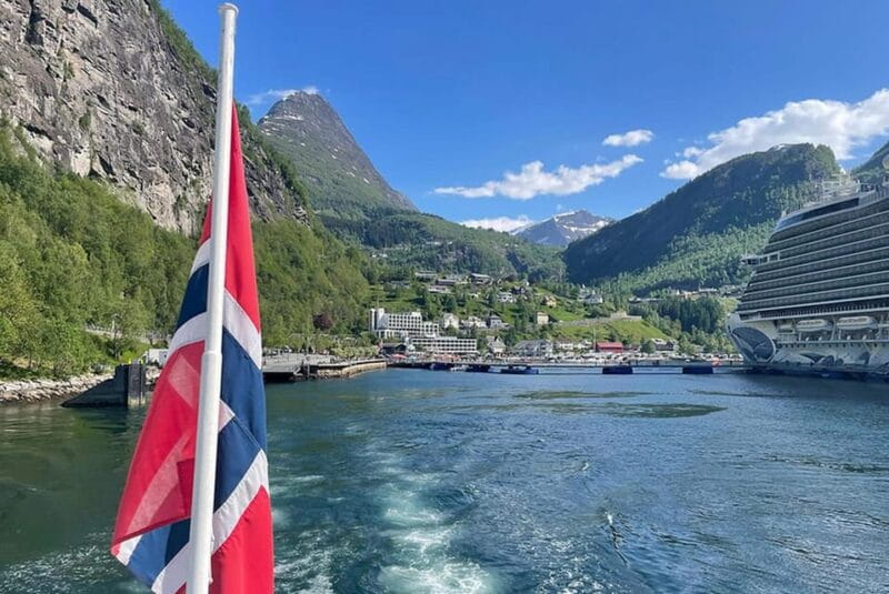Ålesund-Geiranger Sightseeing Tour (one way) - Key points / Takeaways