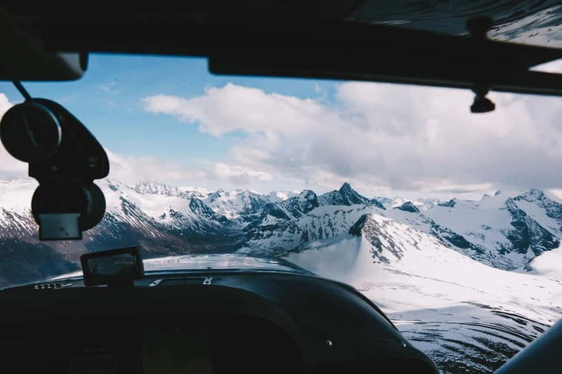 Ålesund: Scenic Flight Experience, Light Aircraft - FAQs