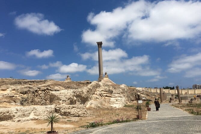 Alexandria Day Tour From Cairo & Giza Hotels - Captivating Catacombs