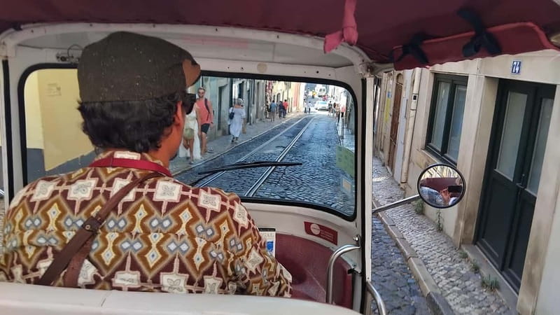 Alfama: A Tuk Tuk Ride through Historical Lisbon - Key points / Takeaways