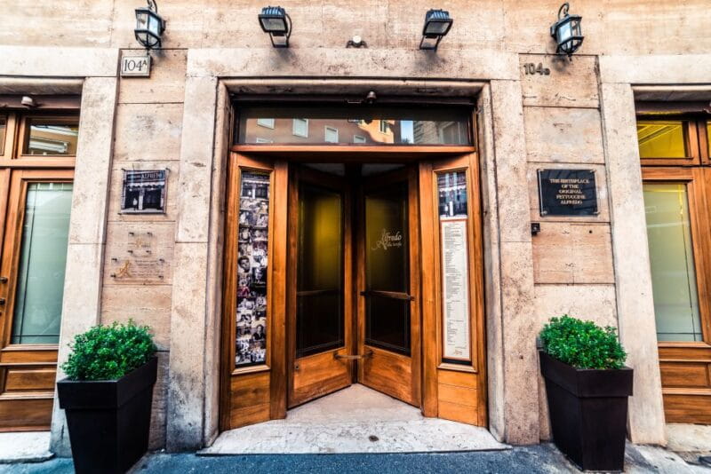 Alfredo alla Scrofa Restaurant in Rome: Eat Like a Star - FAQ