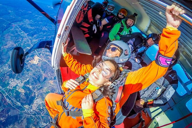 Algarve Tandem Skydive 10k ft (3000m) - Who is This Experience Best For?