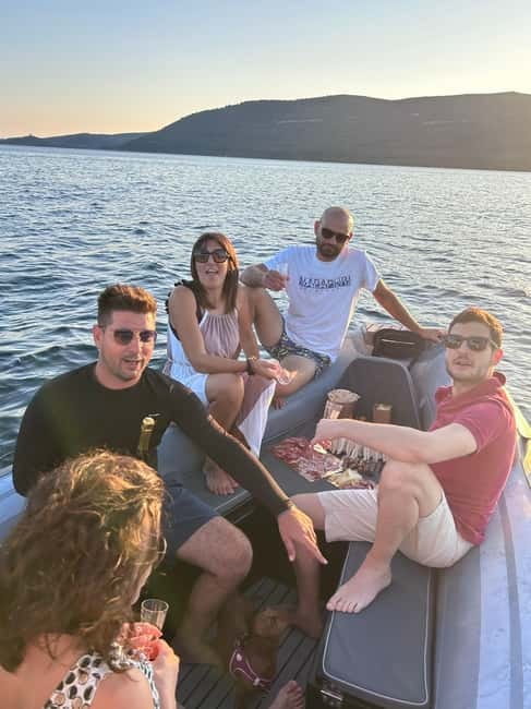 Alghero: boat tour with aperitif at sunset in Porto Conte - FAQs