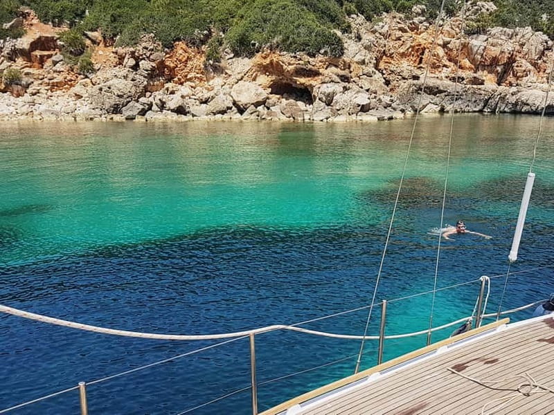 Alghero: Daily Sailing Experience with lunch onboard - FAQs