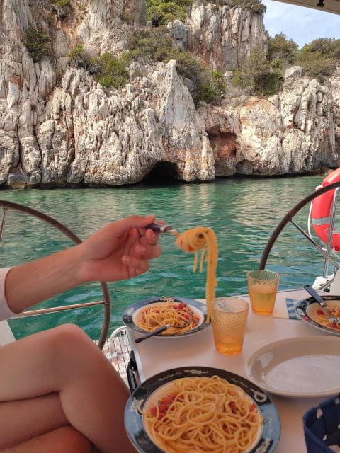 Alghero: Daily Sailing Experience with lunch onboard - Who Is This Tour Best For?