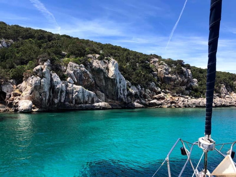 Alghero: Sailing Boat Trip with Skipper, Hostess, and Lunch - FAQs