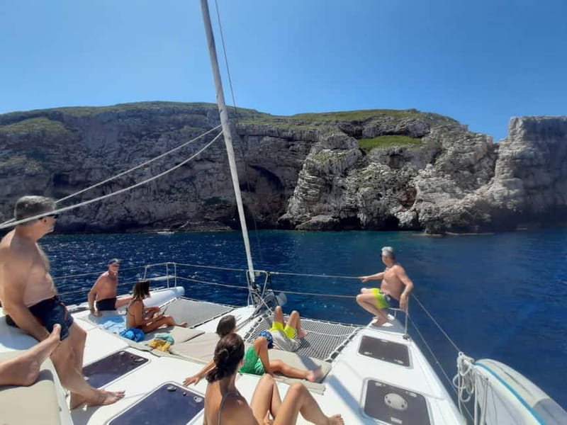 Alghero: Sailing catamaran day trip with lunch - Who Should Book This Tour?