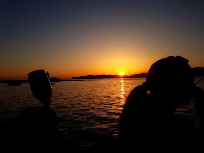 Alghero: Sunset Sailing Cruise with Aperitif - Suitability and Recommendations
