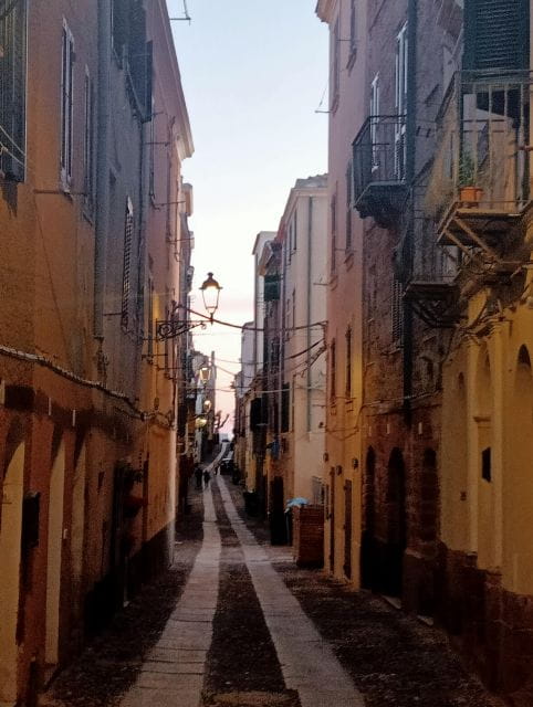 Alghero: walking tours around the ancient city - Price and Value: Is It Worth It?